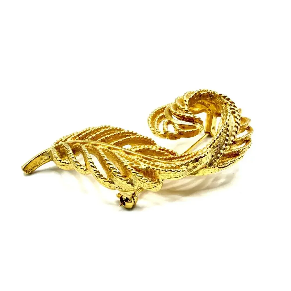 VTG Lisner 1960s - 1970s Vintage Gold Tone Open Weave Feather Plume Leaf Brooch